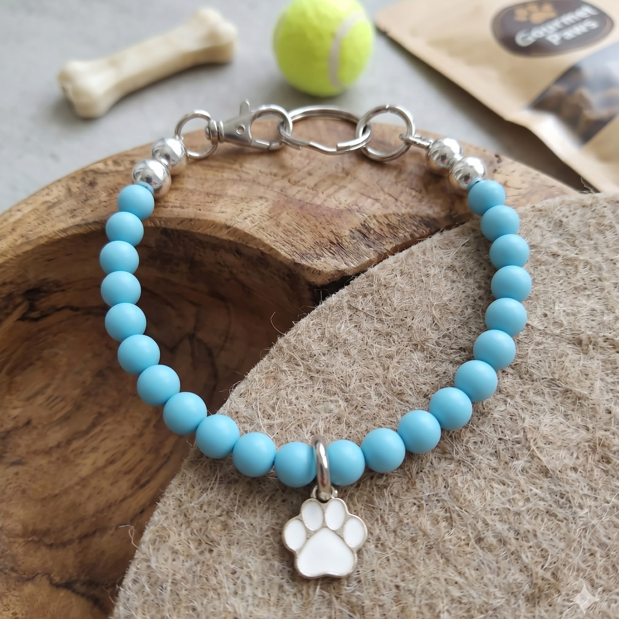 Collana Decorativa per Cani in Pasta di Conchiglia e Dettagli in Zama
